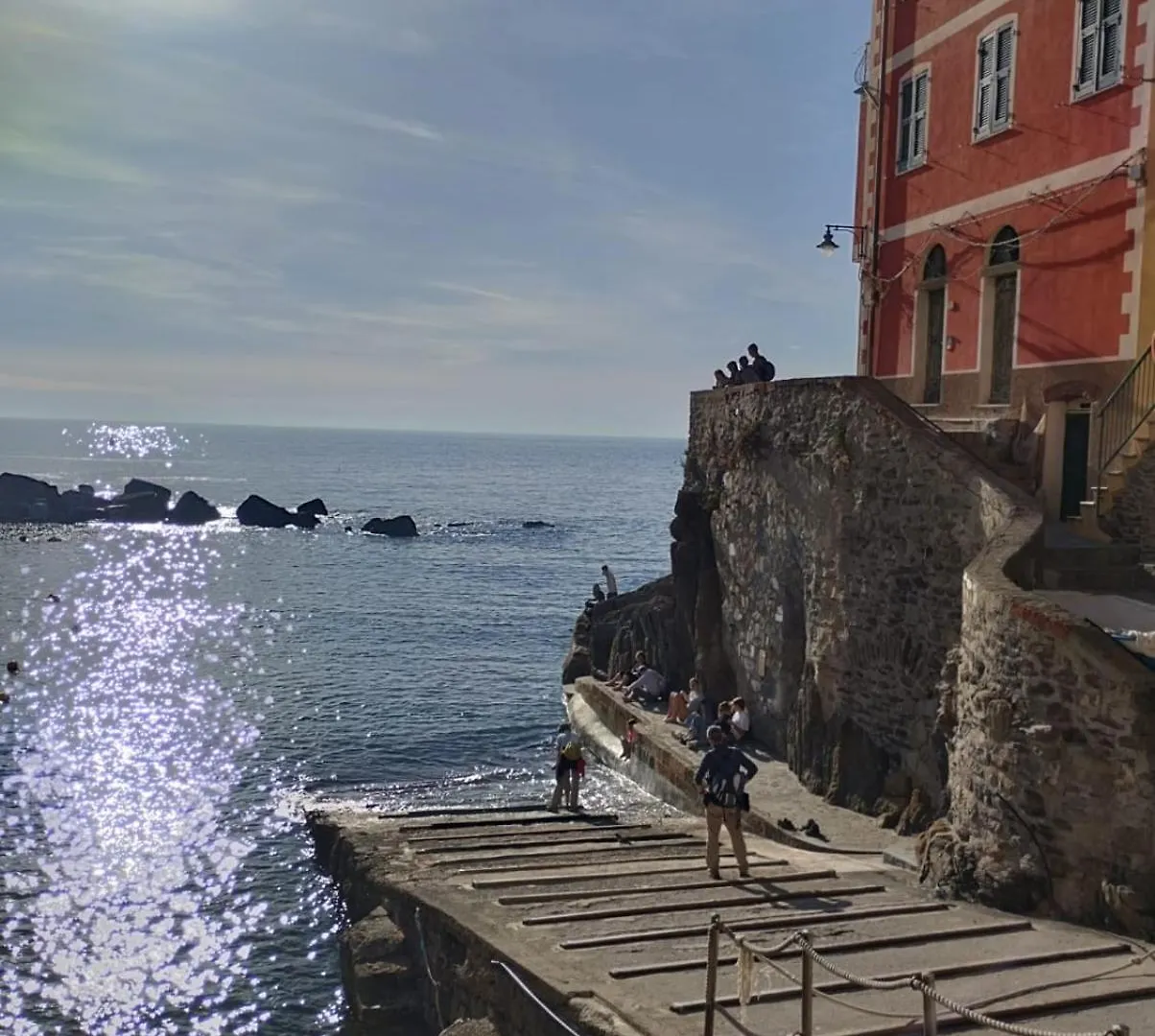 Casa Vacanze Tita La Tua Base Per Visitare Il Mare Delle Cinque Terre Apartment La Spezia Italy