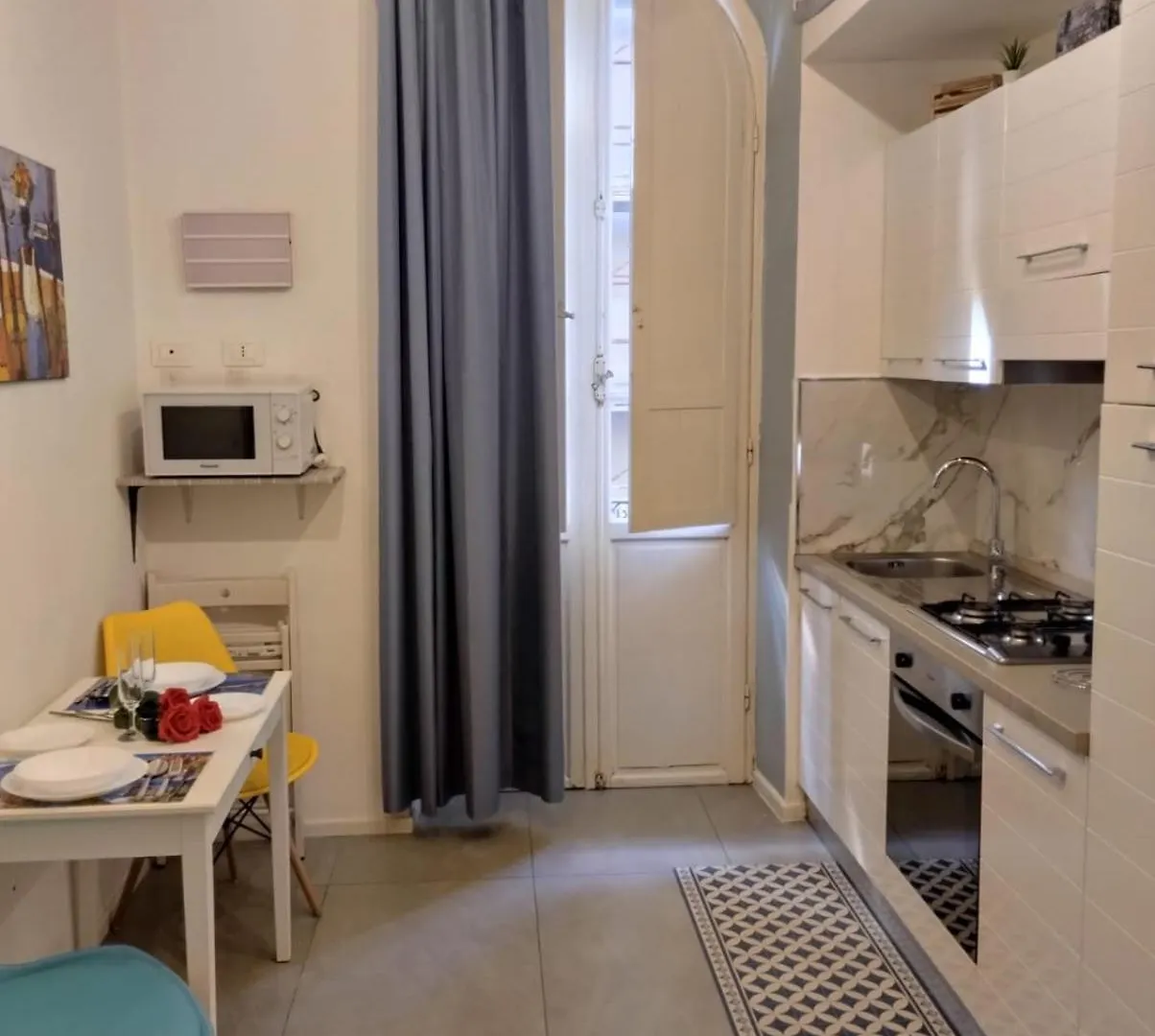 Casa Vacanze Tita La Tua Base Per Visitare Il Mare Delle Cinque Terre Apartment La Spezia Italy